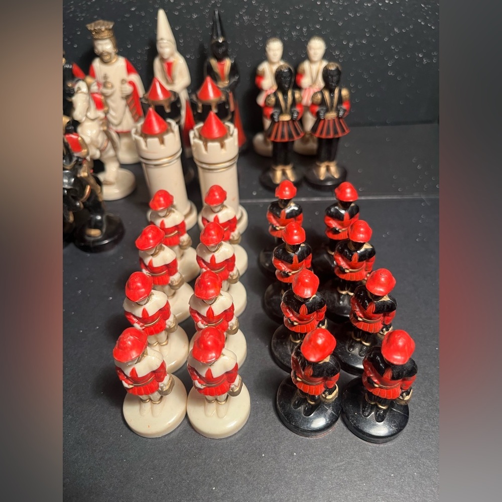 Vintage CAMELOT Chess Set with black & Cream Pieces with red velvet bottoms ! 👑👑 - Picture 4 of 8